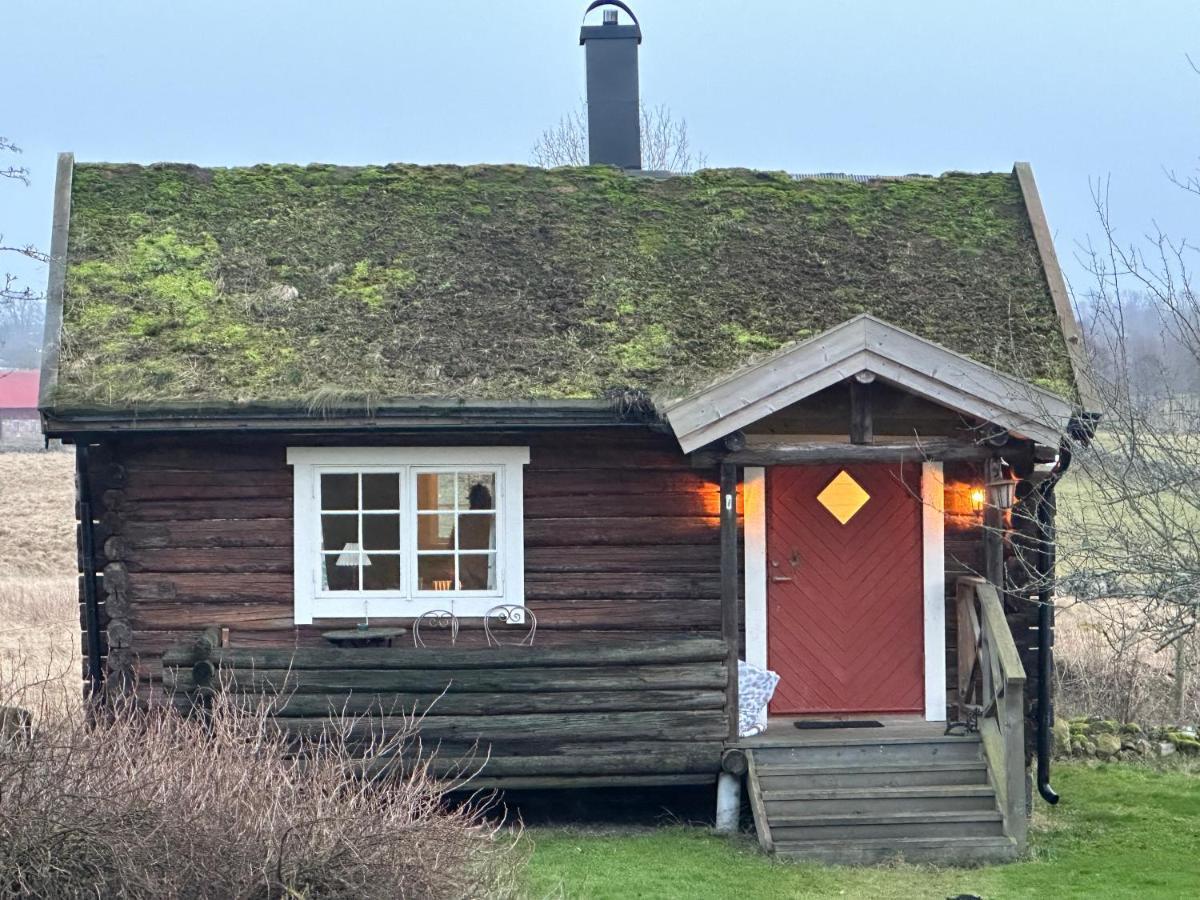 Backgardens Timmerstuga Falkoping Exterior photo